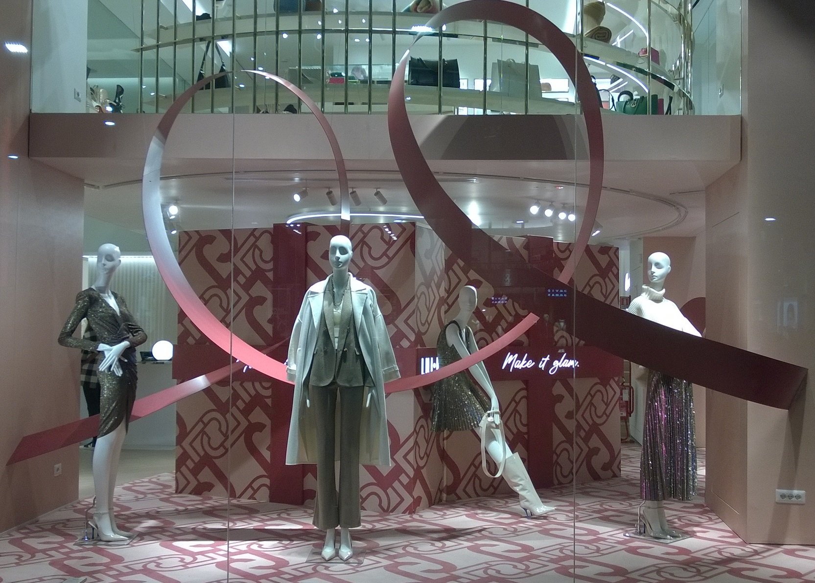 MANIFESTO - YOUR CONCRETE JUNGLE FIX: Louis Vuitton's Monogram