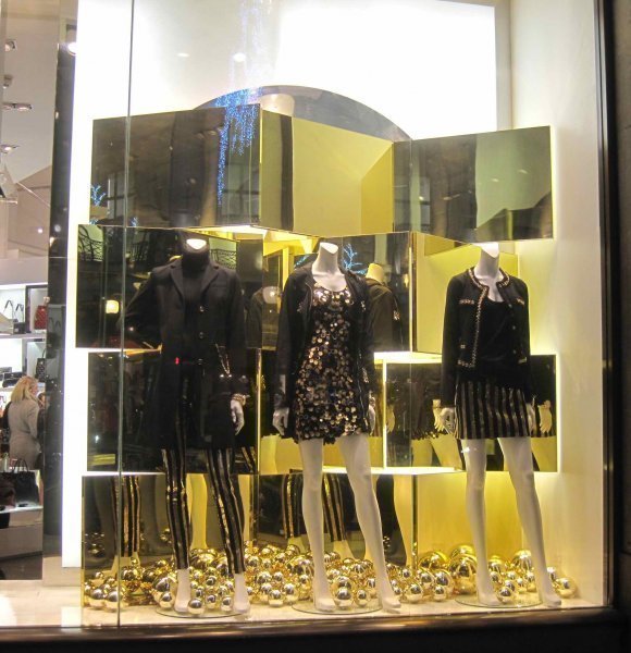 Christmas Windows 2012 – Luxury Clothing - Ispira.Blog